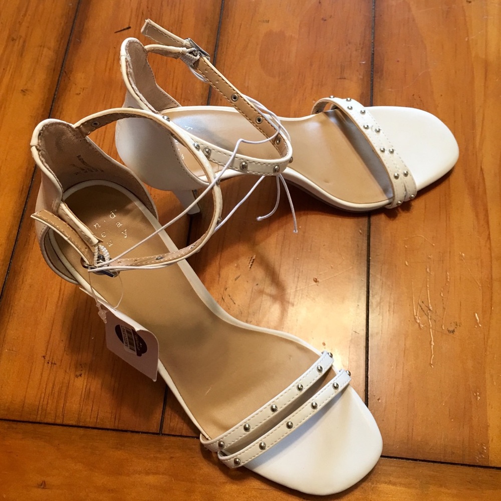 SOLD-Women’s Enya Studded Barely There Pump Heels